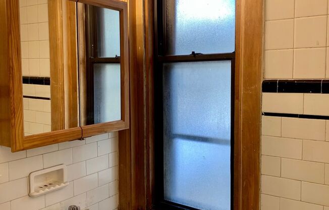 Studio, 1 bath, 350 sqft, $1,355, Unit 530-311