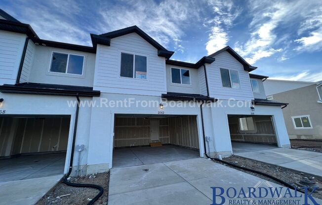 Spectacular 4 Bed 4 Bath Townhouse In Lehi With Finished Basement!