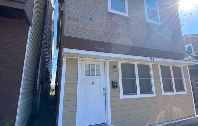 04 - 707 Brownsville