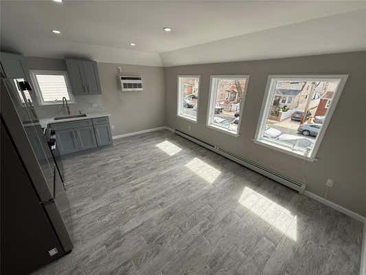 10917 124 ST