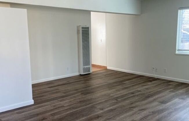 536 S 8th Street