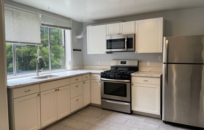 Clayton Street 535-545