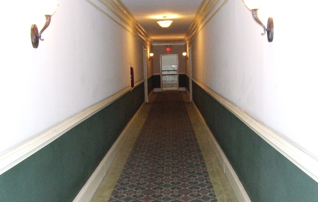 *ONE MONTH FREE!  Charming Historic Apartments Steps from Piedmont Park