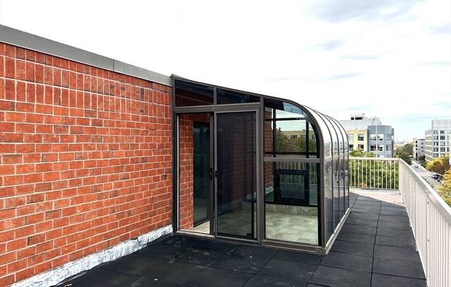 3 beds, 2 baths, 1,644 sqft, $3,800, Unit 711