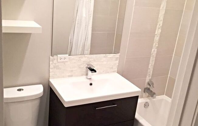 3 beds, 2 baths, 1,200 sqft, $4,095, Unit 911 - 2N