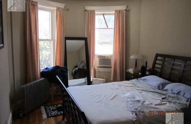 15 WARWICK RD