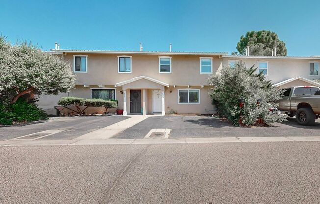 Cozy 3 Bedroom 1.5 Bathroom In NW Albuquerque!