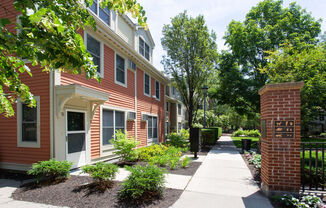 Auburn Court