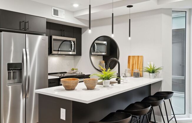 1 bed, 1 bath, 630 sqft, $1,575, Unit 211