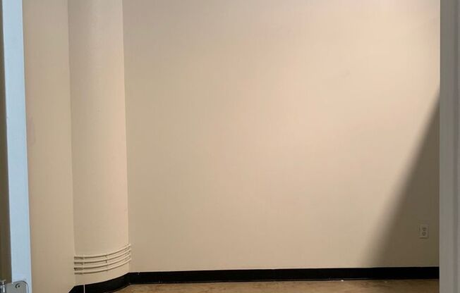 1 bed, 1 bath, 924 sqft, $3,095, Unit 1014-210