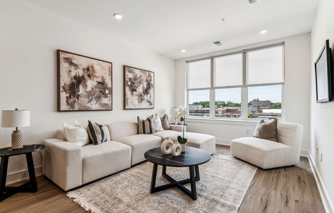 1 bed, 1 bath, 800 sqft, $1,580, Unit 504