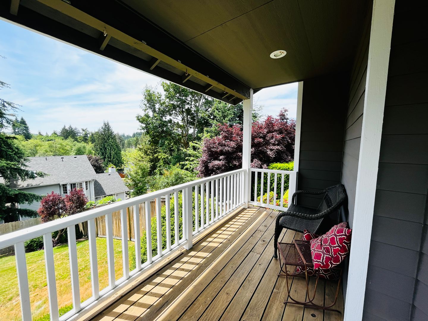 Walk to the Ferry From this Meticulously Cared for home in Kingston!