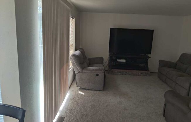 Silverdale 3 Bed 2.5 Bath home