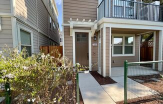 Newer Napa 2 Bedroom 2 Bathroom Condo; Both Bedrooms En-Suite