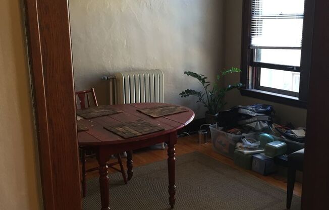 1 bed, 1 bath, 525 sqft, $1,095, Unit 04