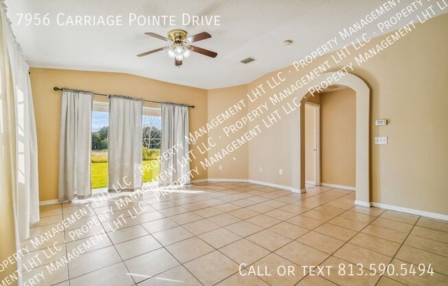 7956 CARRIAGE POINTE DR