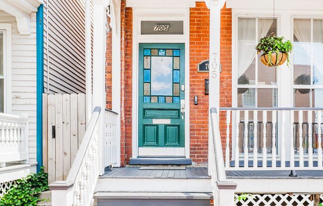Beautiful historic Church Hill Rowhome for rent
