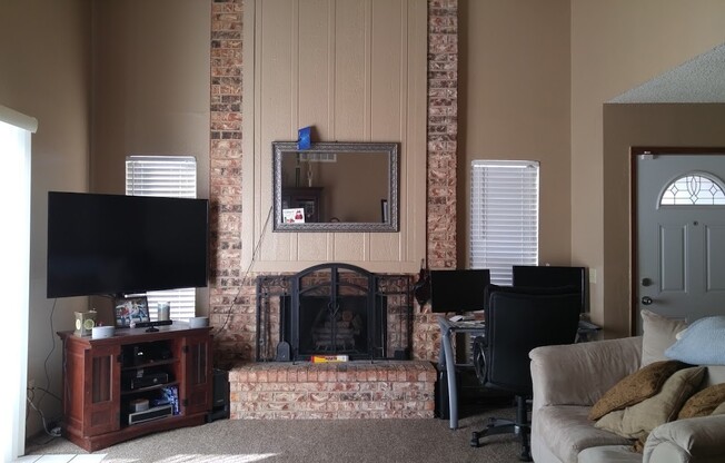 2 beds, 2 baths, $1,125