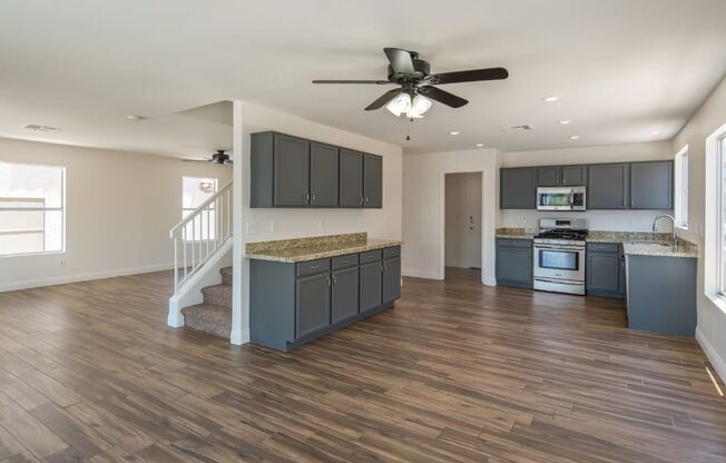 4 beds, 2.5 baths, $2,250