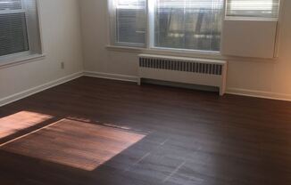 1115 Edgewater Ave