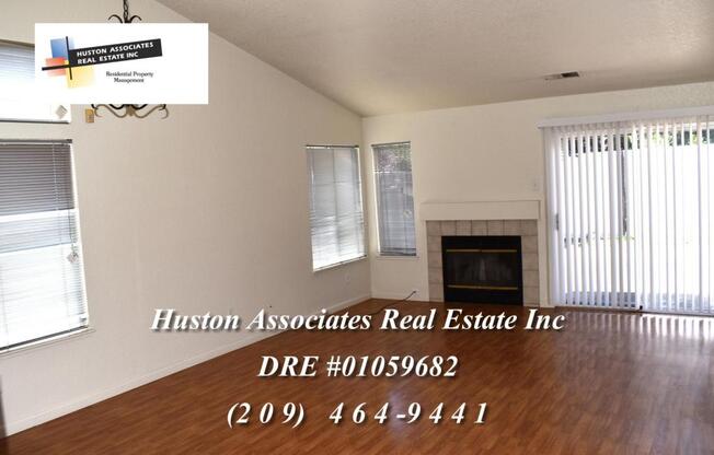2461 FAIRWAY GLN