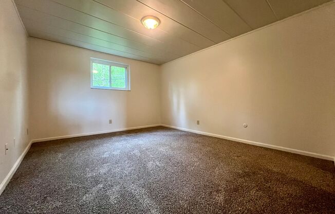 650 Center Road
