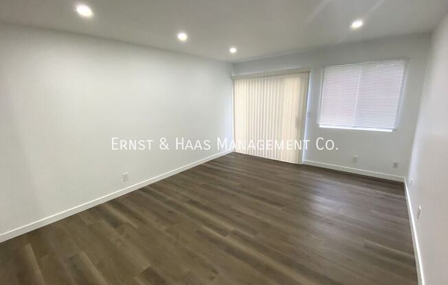 6673 Hammond Ave.