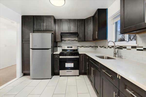 3 beds, 2 baths, 1,130 sqft, $3,000, Unit 2