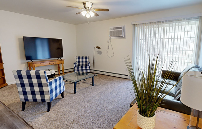 Gallery Photo 12