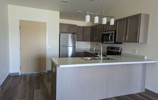 2 beds, 1 bath, 868 sqft, $1,095, Unit 111