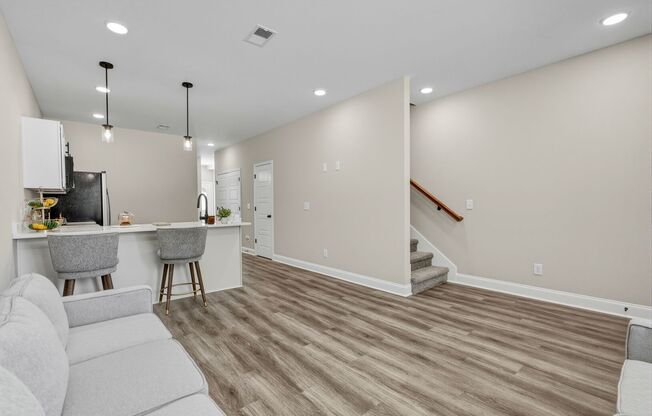 3 beds, 3 baths, 1,325 sqft, $1,545, Unit Trenton Commons # 2209