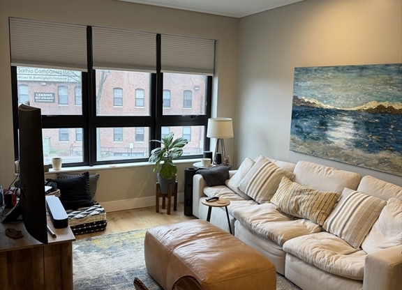 1 bed, 1 bath, 725 sqft, $3,700, Unit 209