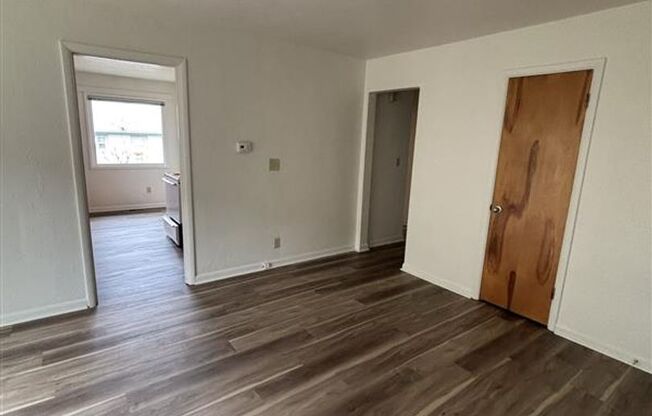 1031-1033 Saginaw St S Salem, OR 97302
