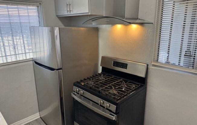 3 beds, 1 bath, 1,075 sqft, $2,495, Unit 2028-A