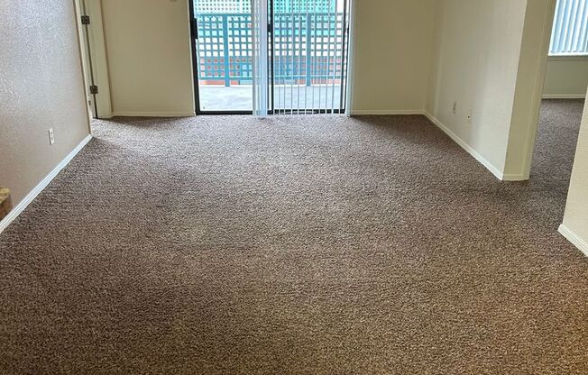 2 beds, 2 baths, 957 sqft, $1,015, Unit 31