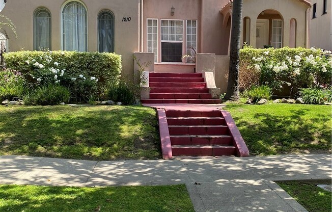 1210 S CITRUS AVE