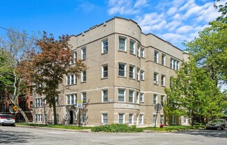 6135 N Glenwood Ave 1W