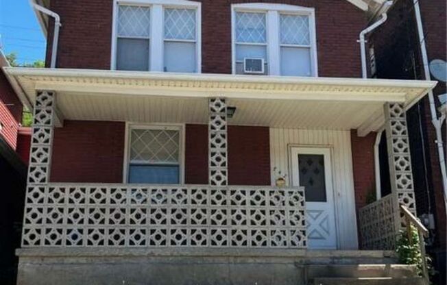 742 Middle ave