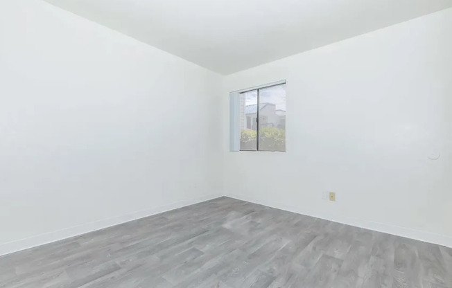 2 beds, 1 bath, 700 sqft, $899, Unit 146