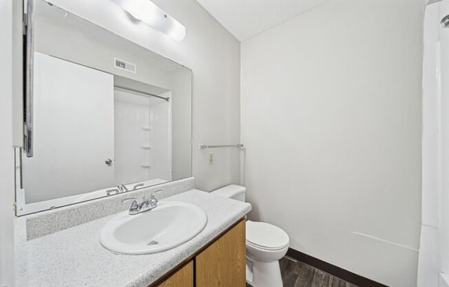 2 beds, 1.5 baths, 950 sqft, $1,025, Unit 75-13