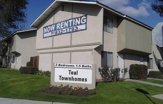 MOVE IN SPECIAL HALF OFF 1ST MONTHS RENT! APARTMENTS MOVE IN READY!!