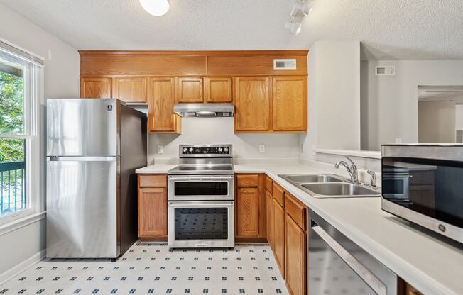 2 bed/2 Full Bath condo convenient to Duke and Downtown!