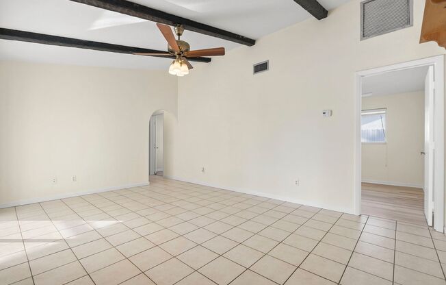 3 beds, 2 baths, $2,500