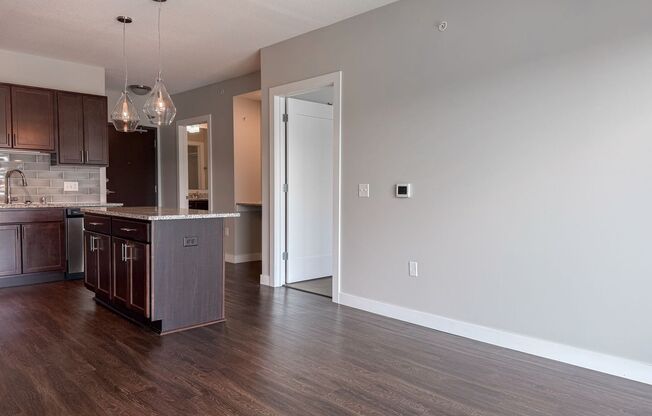 1 bed, 1 bath, 811 sqft, $1,775, Unit 839 - 202