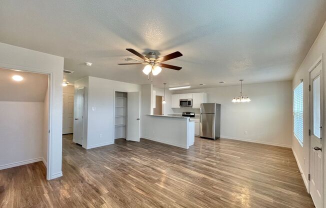 2 beds, 2.5 baths, 1,282 sqft, $1,495, Unit 1708 B Castroville