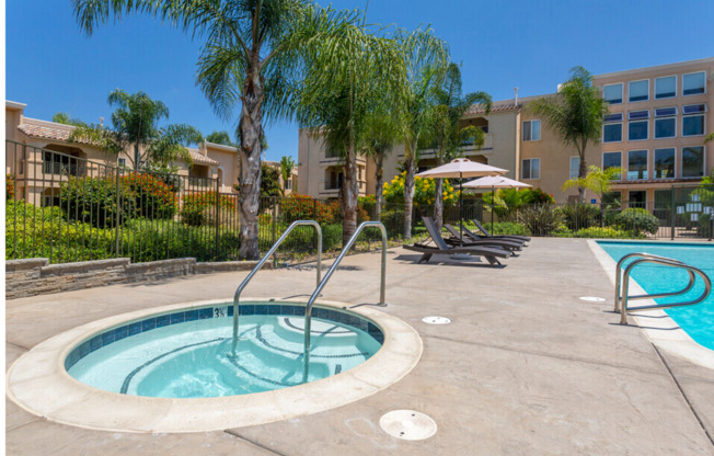 2 beds, 1 bath, 918 sqft, $2,945, Unit 045