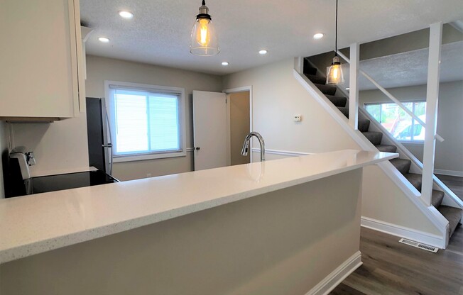 Large House with A/C, deck, updated kitchen, laundry, pet friendly