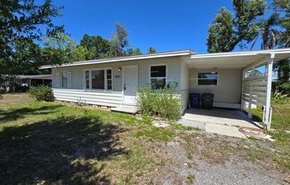 Charming 3 Bed / 2 Bath Annual Rental in Sarasota – Near Legacy Trail on Bee Ridge
