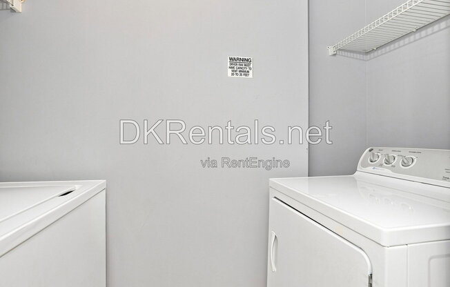 2 beds, 1 bath, 1,054 sqft, $2,200, Unit 728 728