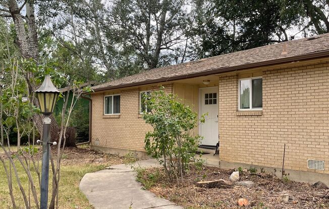 Charming 1 Level House 3 Bed, 2 Bath with 2-car Garage